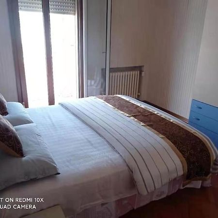 Cozy Room With Queen Bed 温馨双人大房间 Mestre Exteriér fotografie